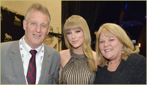 Who Did Scott Swift Remarry? Find Out Here!